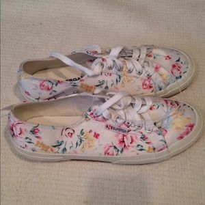 Size 7 Superga flower print shoes